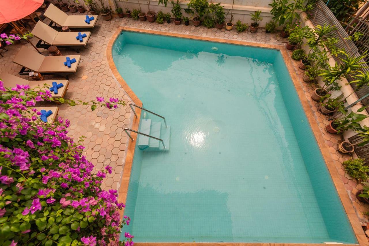 Five Rose Siem Reap Hostel Exterior foto
